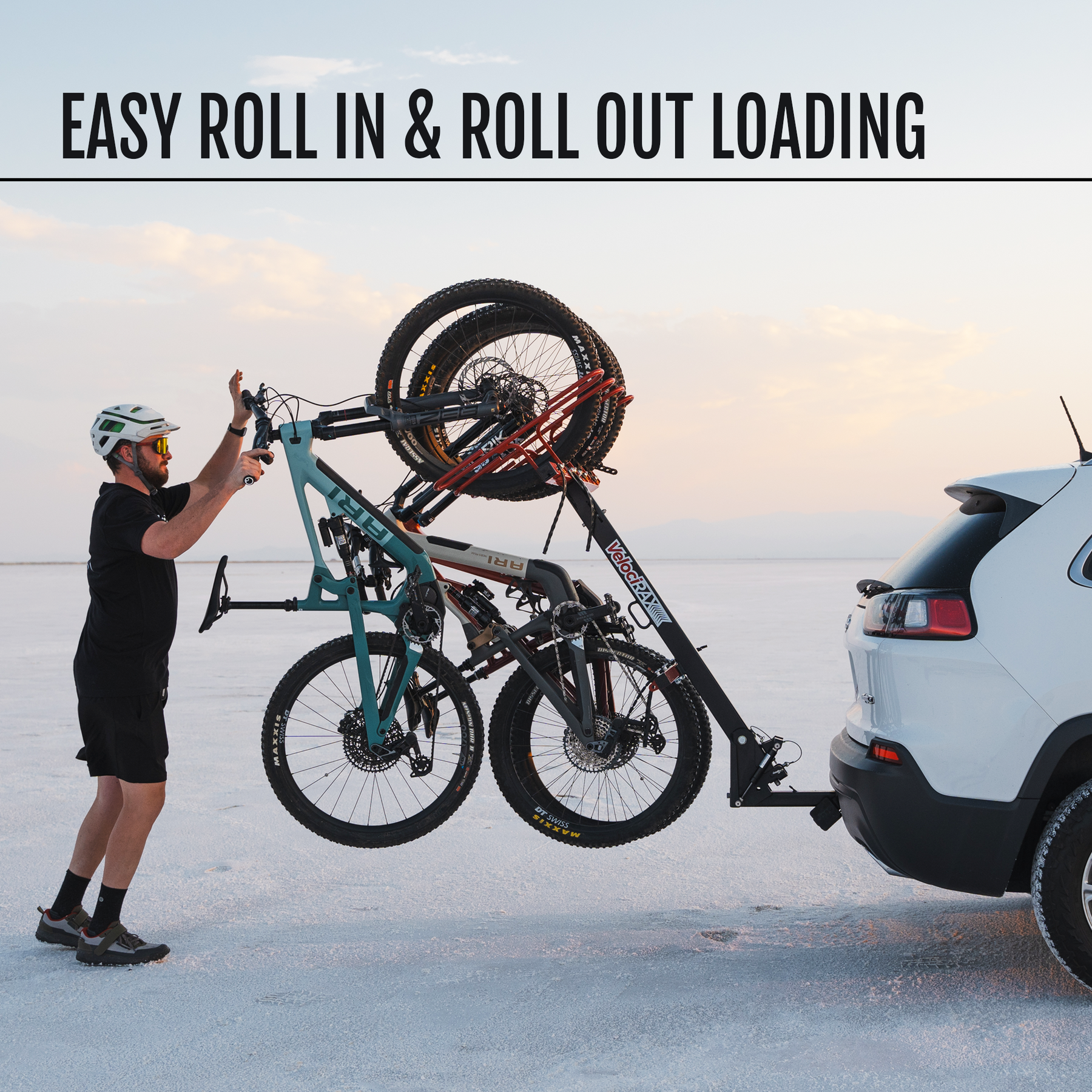 4 Bike Hitch Rack VelociRAX 412